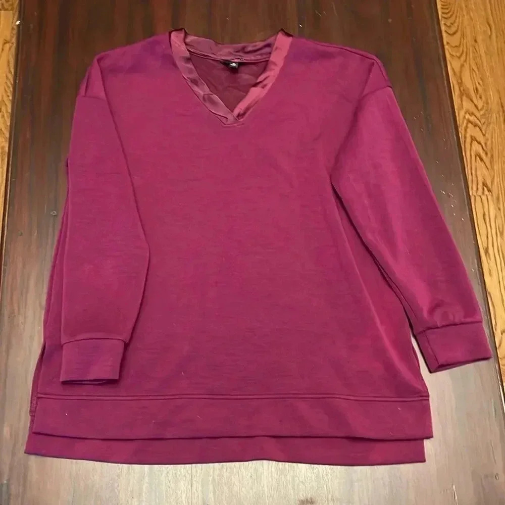 Soft satin The Limited cranberry v neck long sleeve shirt size M